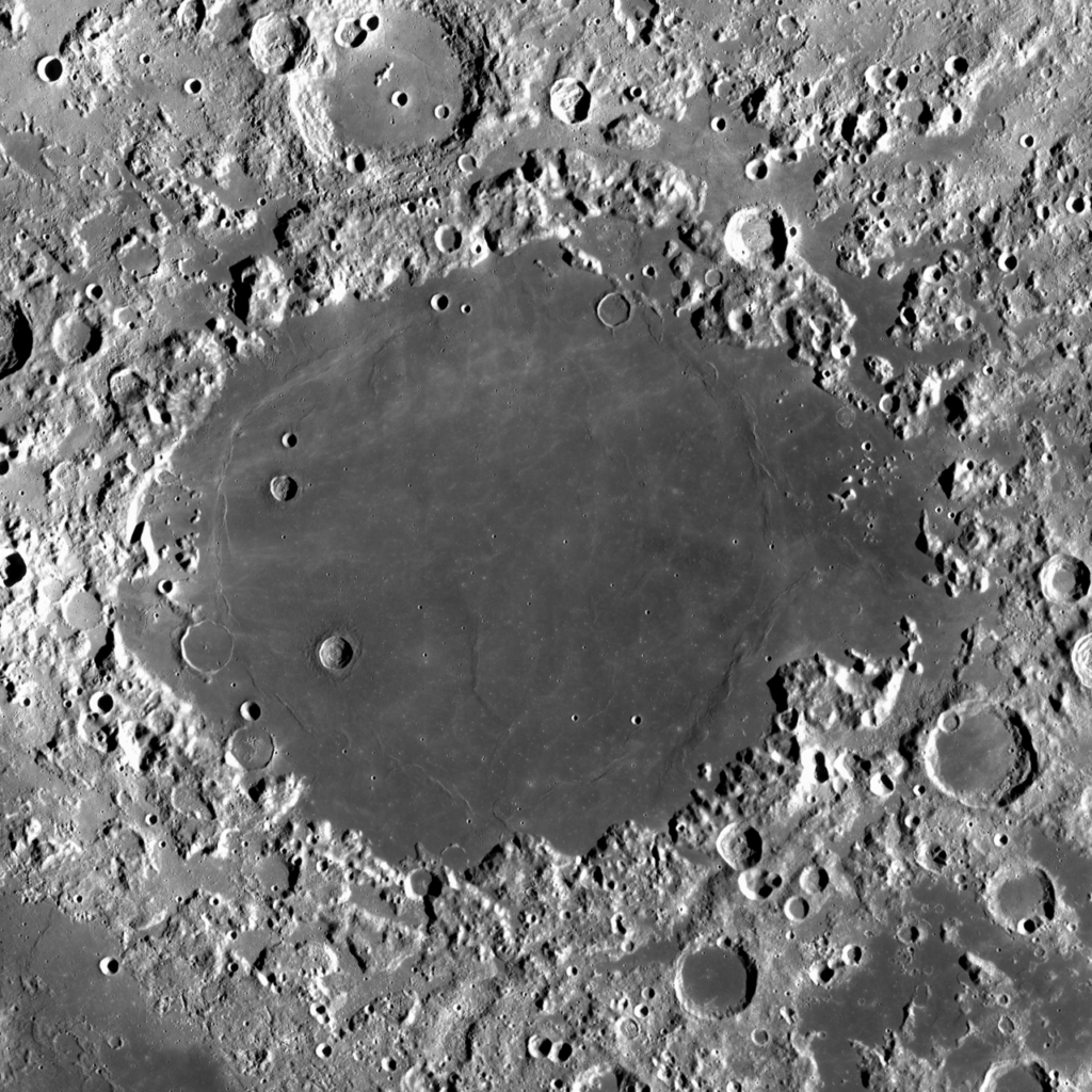 Mare Crisium (L10 del Lunar 100) fotografiado desde la órbita lunar
