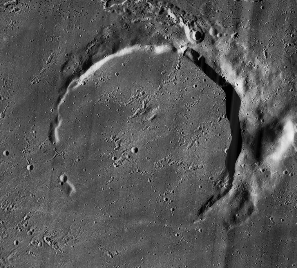 Rimas de Prinz (L86 del Lunar 100) fotografiado desde la órbita lunar
