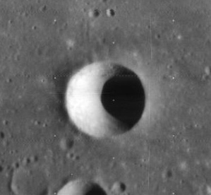 Llanuras de Cayley (L50 del Lunar 100) fotografiado desde la órbita lunar