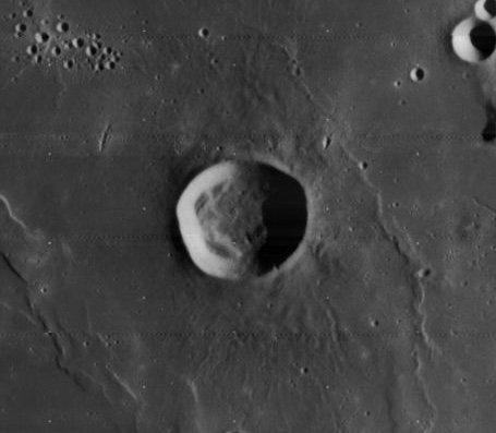 Gruithuisen Delta y Gamma (L49 del Lunar 100) fotografiado desde la órbita lunar